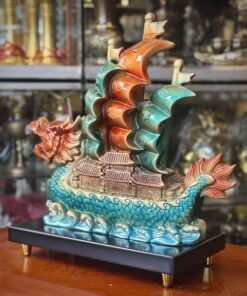 Thuyền Rồng Ngũ Sắc