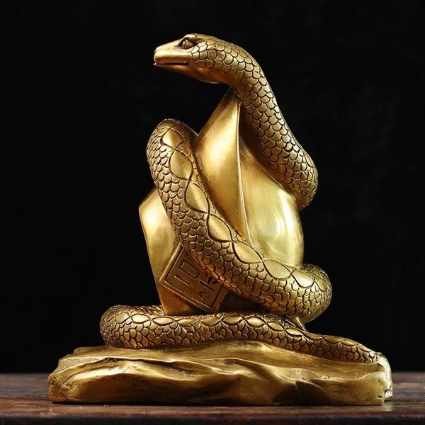 Rắn Đồng Ôm Thỏi Vàng Phong Thủy