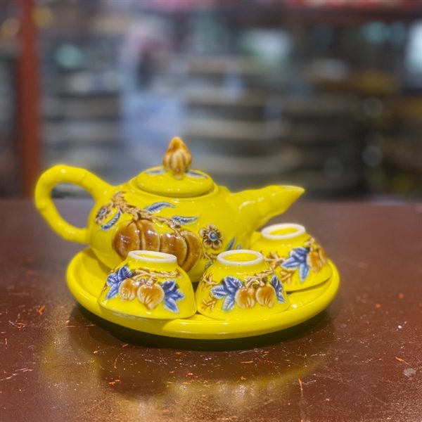 Bộ Ấm Chén Trà Thờ 3 Chén Men Vàng Hoàng Kim Đắp Nổi