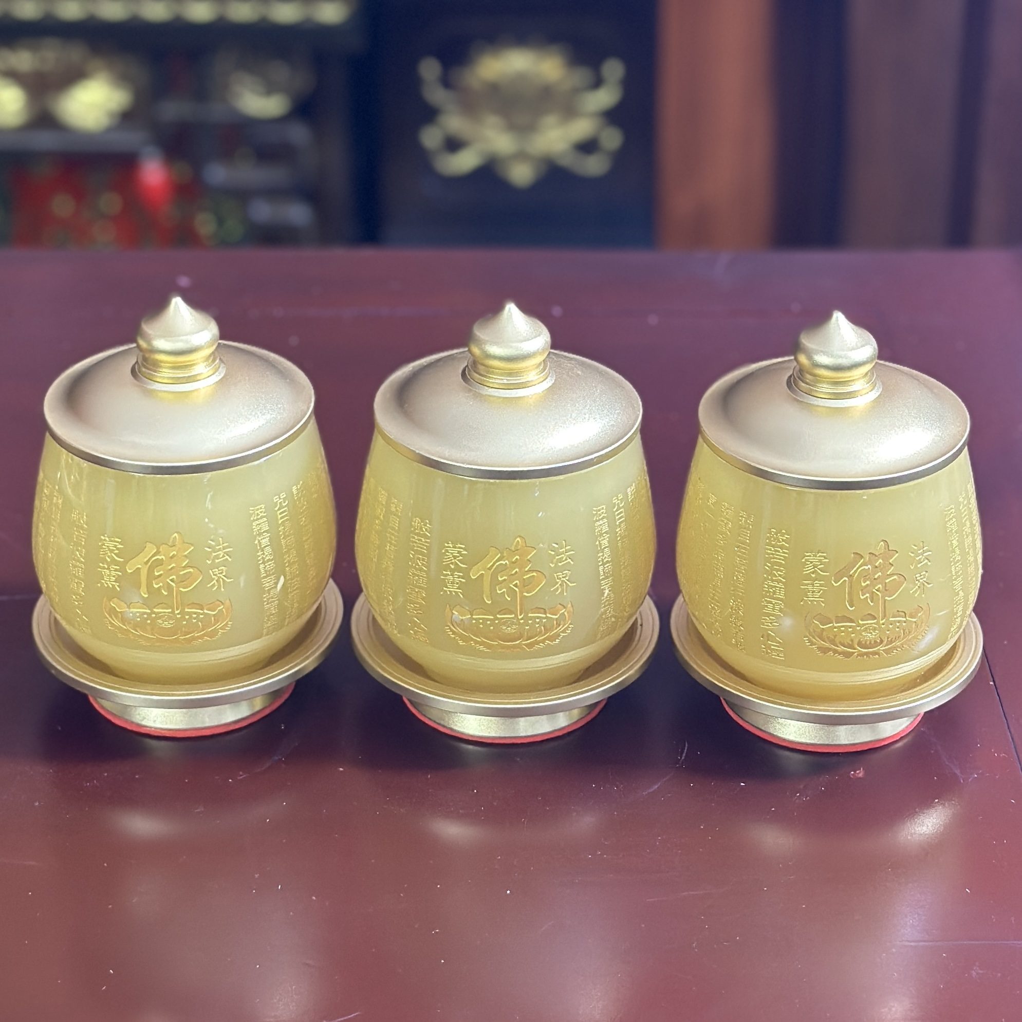 Chóe Thờ Lưu Ly Vàng Bọc Đồng