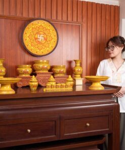 Bộ Đồ Thờ Gia Tiên Sứ Gấm Vàng BTGTSGV1