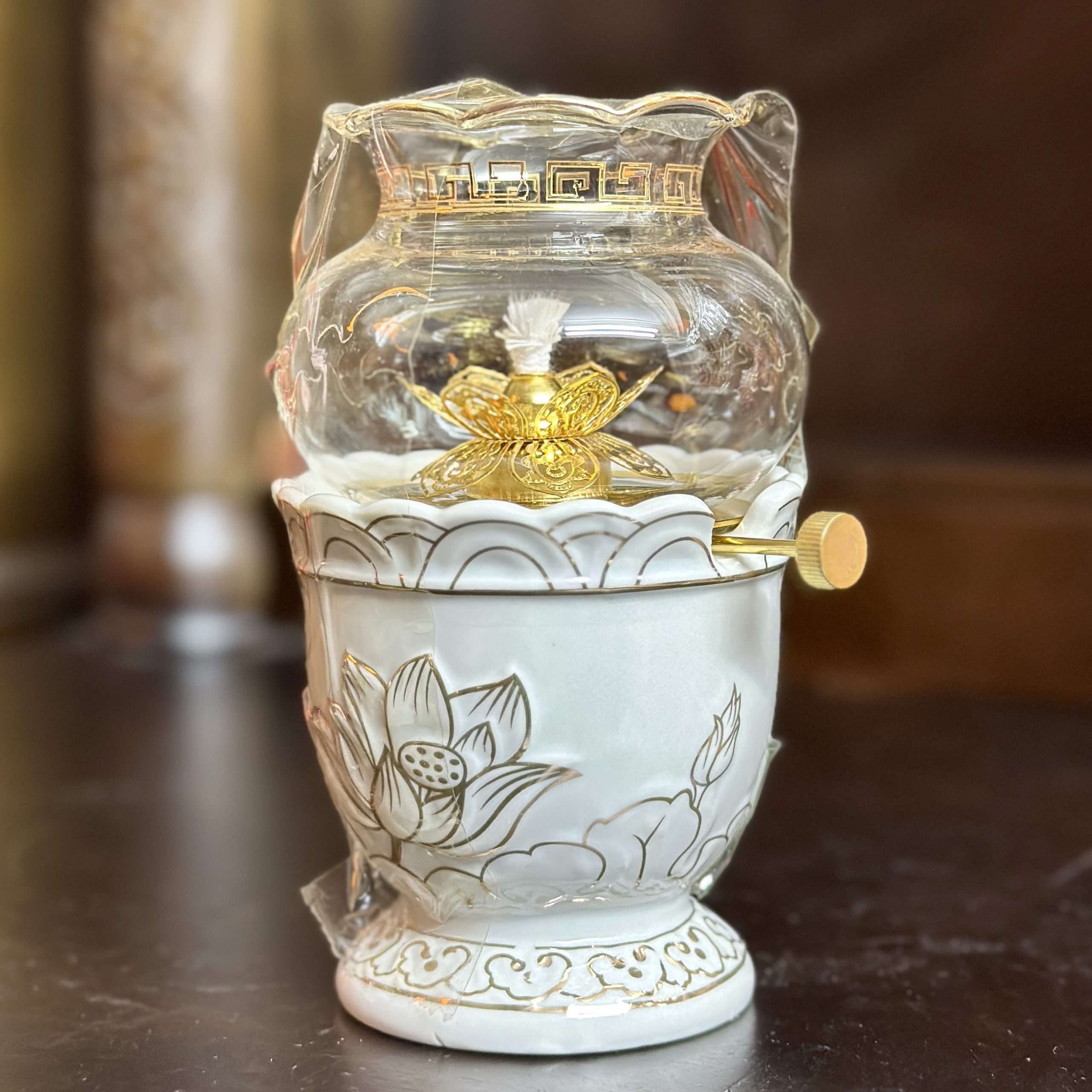 Đèn Dầu Hoa Sen Bạch Ngọc