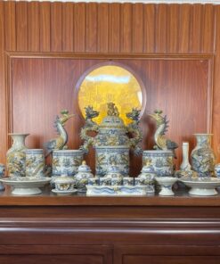 Bộ Đồ Thờ Gia Tiên Men Rạn Đắp Nổi Đủ Bộ Đỉnh Hạc bàn thờ ngang 127cm - 155cm