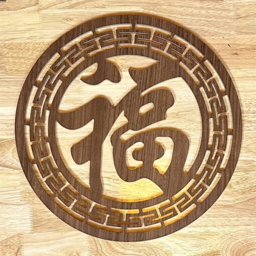 Tấm Trang Trí Trung Tâm Sau Bàn Thờ