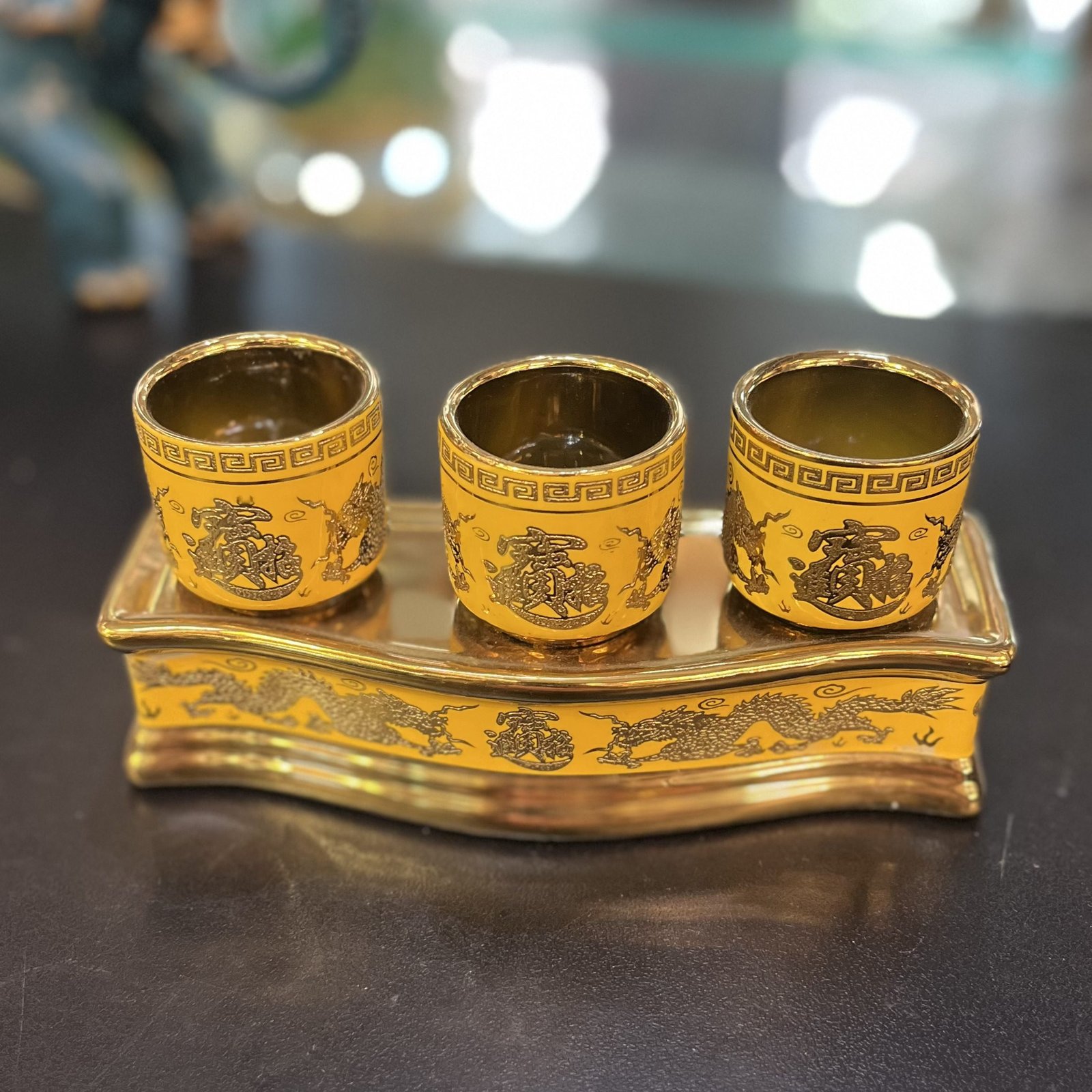 Khay Nước 3 Chén Men Vàng Kim Sa
