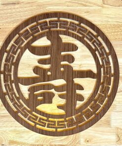 Tấm Trang Trí Trung Tâm Sau Bàn Thờ