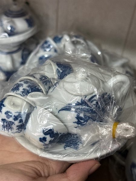 Bộ trà rồng men lam - rẻ - Ảnh 2