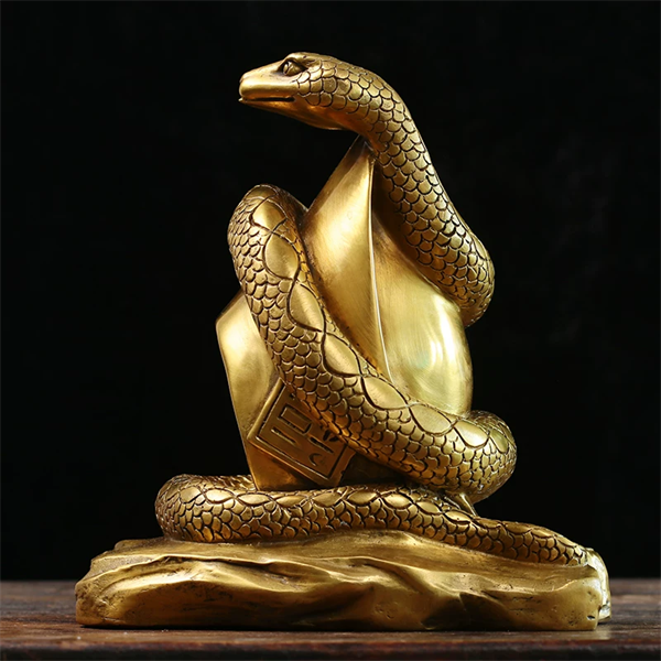 Rắn Đồng Ôm Thỏi Vàng Phong Thủy
