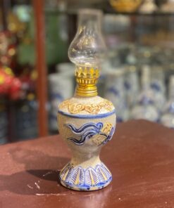 Đèn Dầu Men Rạn Đắp Nổi