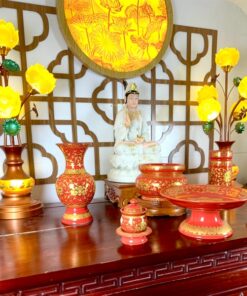 Bộ Đồ Thờ Phật Sứ Gấm Đỏ Đẹp