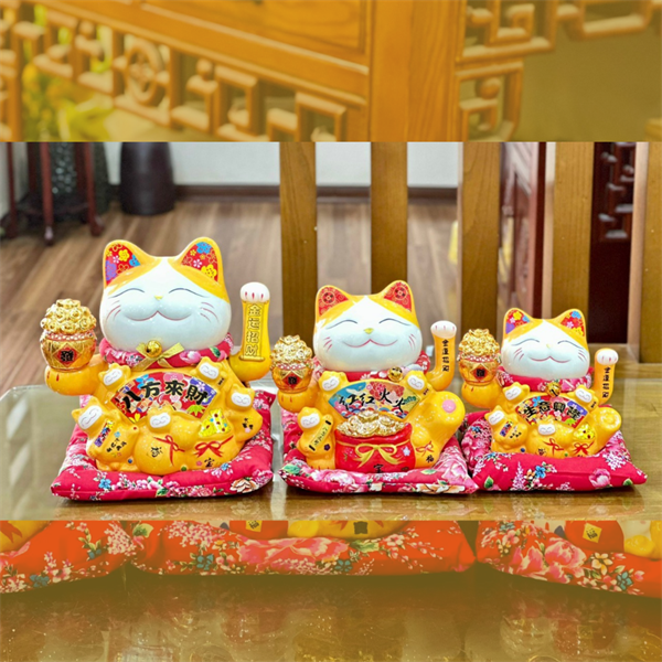 Mèo Thần Tài Vàng Bát Phương Chiêu Tài
