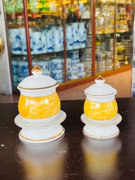 Chóe Thờ Vân Đá Vàng