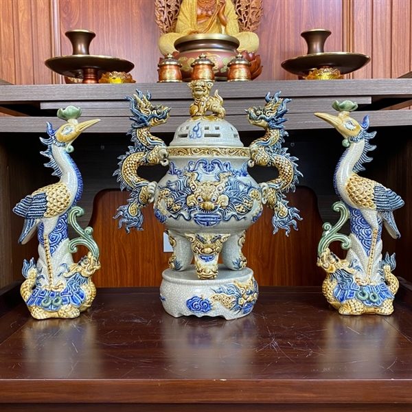 Bộ Đỉnh Hạc Men Rạn Đắp Nổi