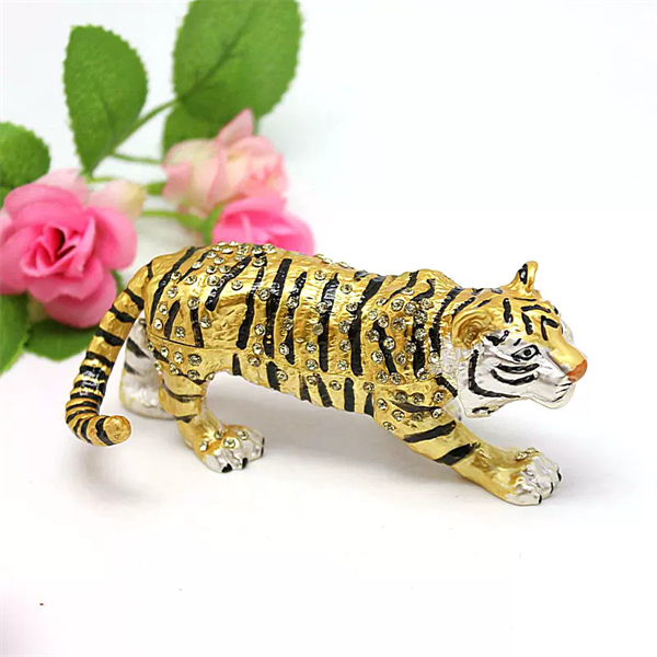 Hổ Đính Đá