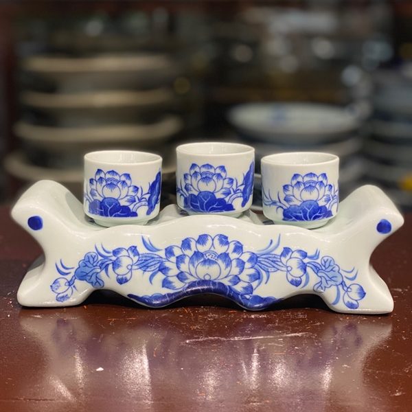 Kỷ Ngai 3 Chén Men Ngọc