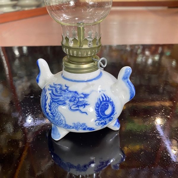 Đèn Dầu 3 Chân Men Lam