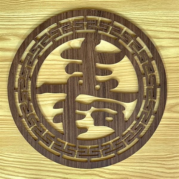 Tấm Trang Trí Trung Tâm Sau Bàn Thờ