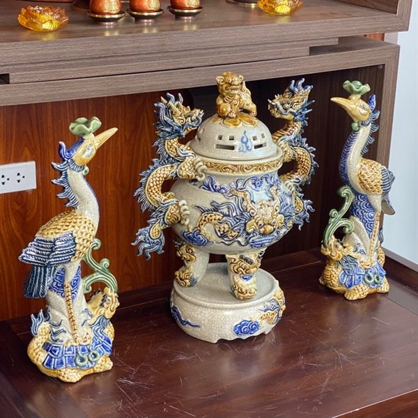 Bộ Đỉnh Hạc Men Rạn Đắp Nổi