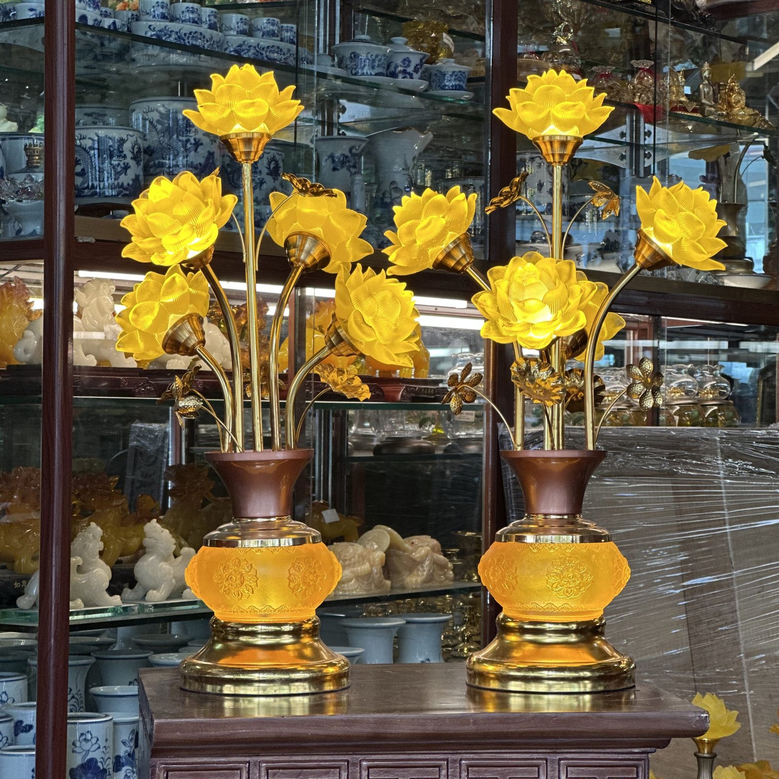 Đèn Thờ Hoa Sen 5 Bông Lưu Ly Trường Quang