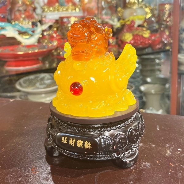 Tỳ Hưu Phong Thuỷ Đế Gỗ Xoay Màu Vàng