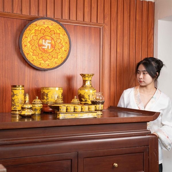 Bộ Đồ Thờ Thần Linh Sứ Vàng Kim Sa