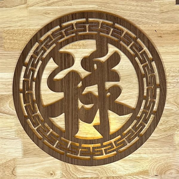 Tấm Trang Trí Trung Tâm Sau Bàn Thờ