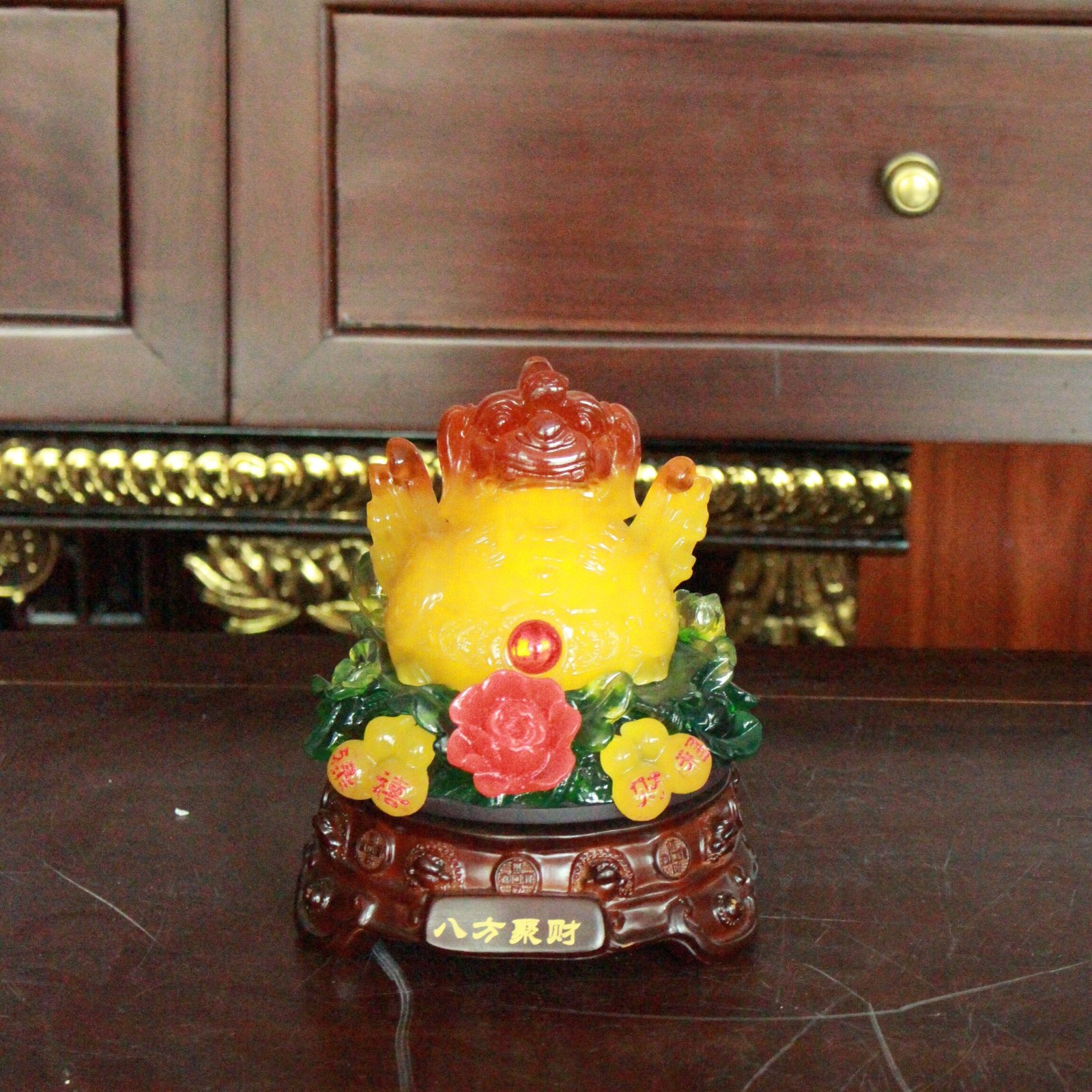 Tỳ Hưu Phong Thuỷ Xoay Đế Gỗ Hồ Lô Vàng