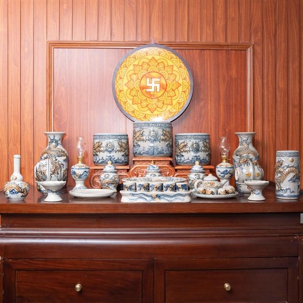 Bộ Thờ Gia Tiên Men Rạn Đắp Nổi BTGTMRDN3