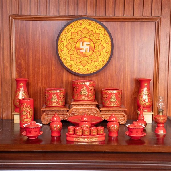 Bộ Đồ Thờ Gia Tiên Sứ Đỏ Bát Tràng