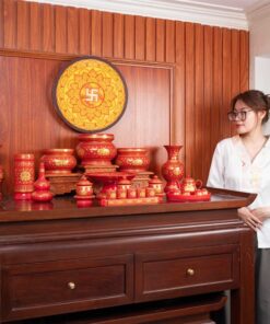 Bộ Đồ Thờ Gia Tiên Sứ Gấm Đỏ BTGTGD1