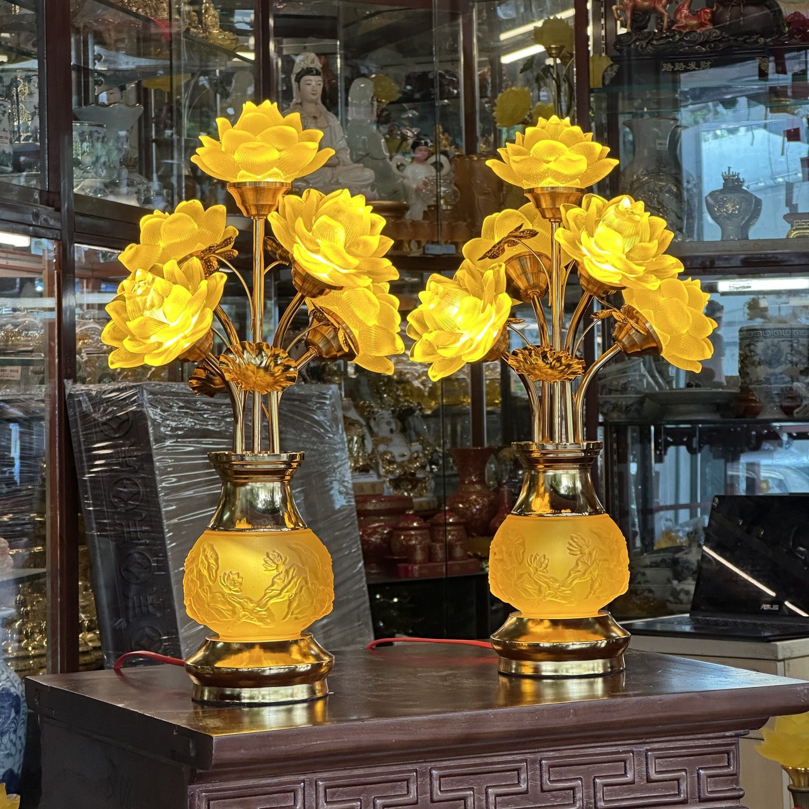 Đèn Thờ Hoa Sen 5 Bông Lưu Ly Minh Liên