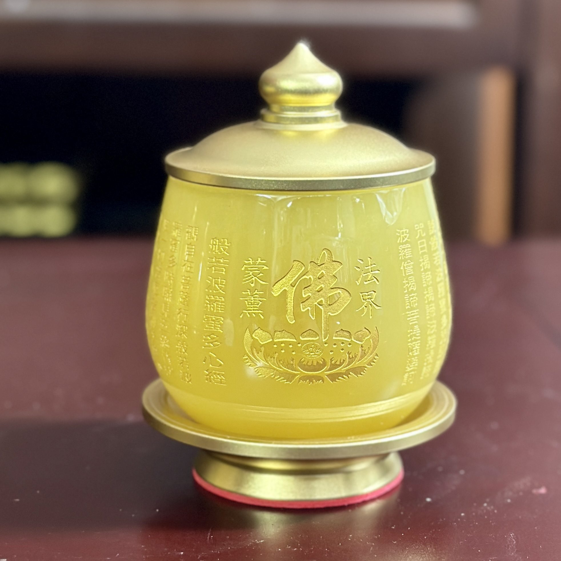 Chóe Thờ Lưu Ly Vàng Bọc Đồng