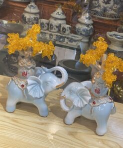 Tượng Voi Phong Thủy Màu Xanh Ngọc Kim Tiền