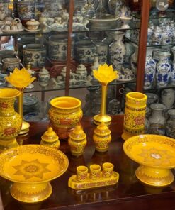 Bộ Đồ Thờ Thần Linh Sứ Gấm Vàng