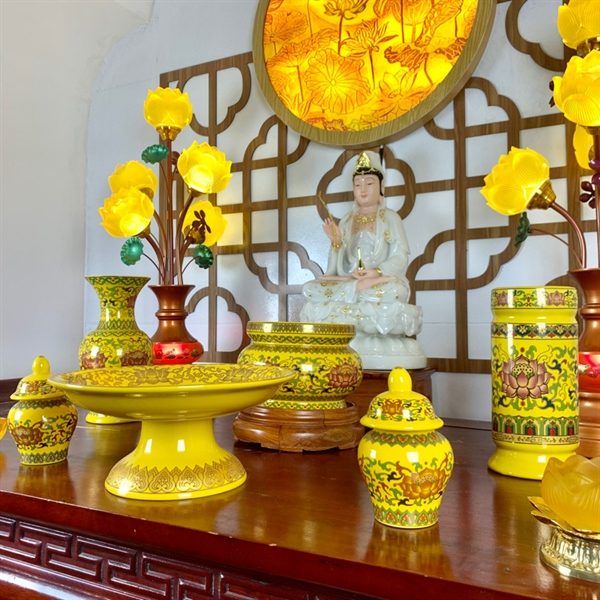 Bộ Đồ Thờ Phật Gấm Vàng