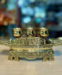 Kỷ Ngai Thờ 3 Chén Đồng Vàng