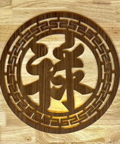 Tấm Trang Trí Trung Tâm Sau Bàn Thờ
