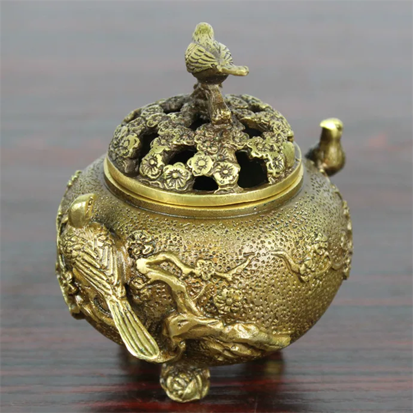 Đốt Trầm Đồng Vàng Hoa Mai Nắp Chim