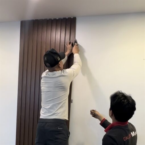 Thi công Ốp tường phòng thờ tấm Nano nhựa