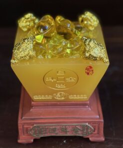 Bồn Tụ Bảo Chiêu Tài Vuông Đá Vàng