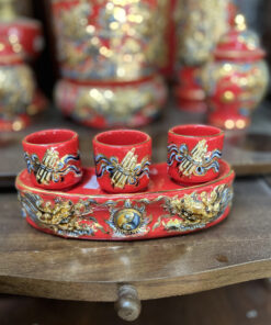 Kỷ/ Khay 3 Chén Men Đỏ Vẽ Vàng 24K