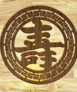 Tấm Trang Trí Trung Tâm Sau Bàn Thờ