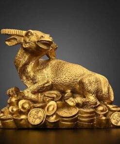 Trâu Đồng Nằm Trên Tiền Vàng