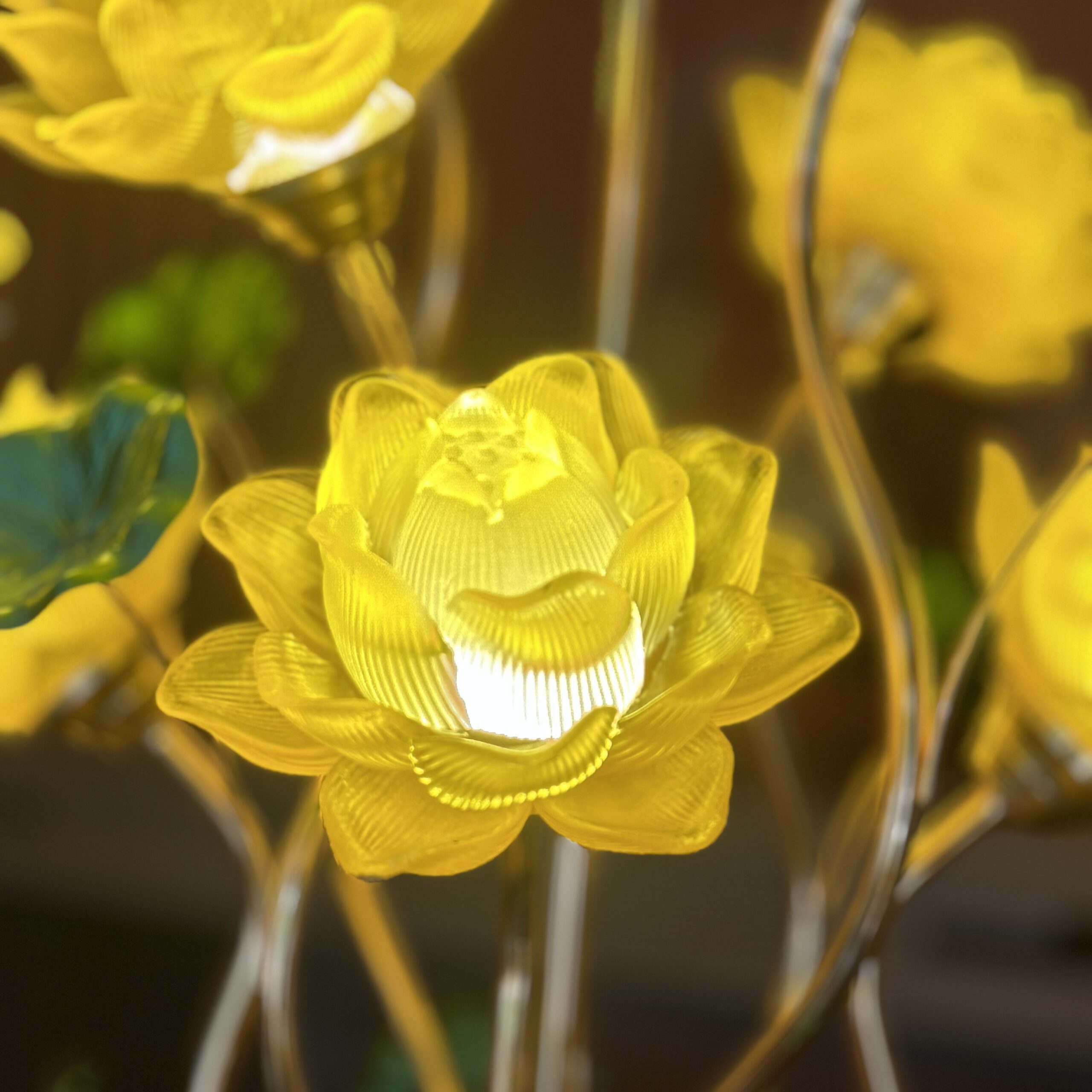 Đèn Thờ Hoa Sen 9 Bông Lưu Ly Thân Lưu Ly V9