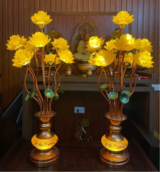 Đèn Thờ Hoa Sen 9 Bông Lưu Ly Thân Ngọc