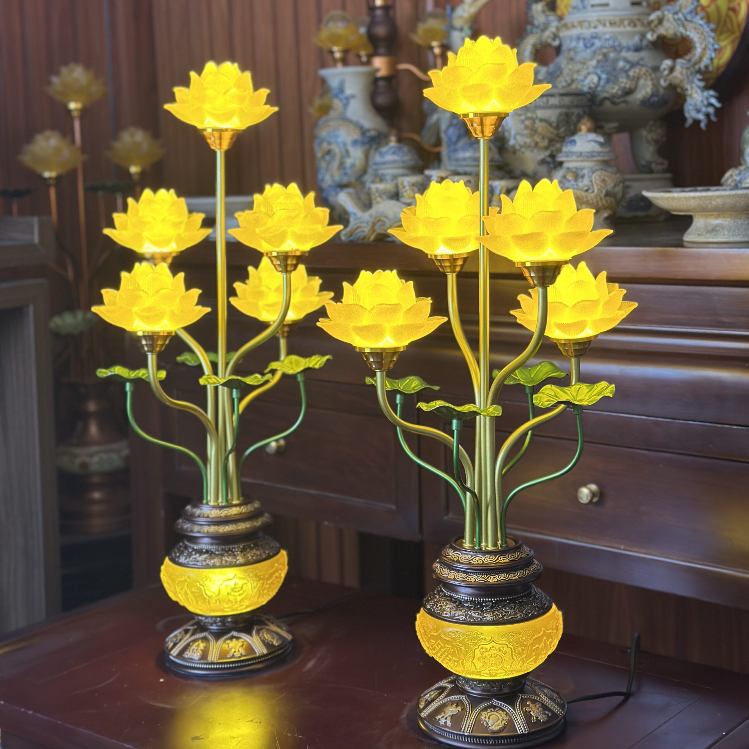 Đèn Thờ 5 Bông Lưu Ly Diệu Quang