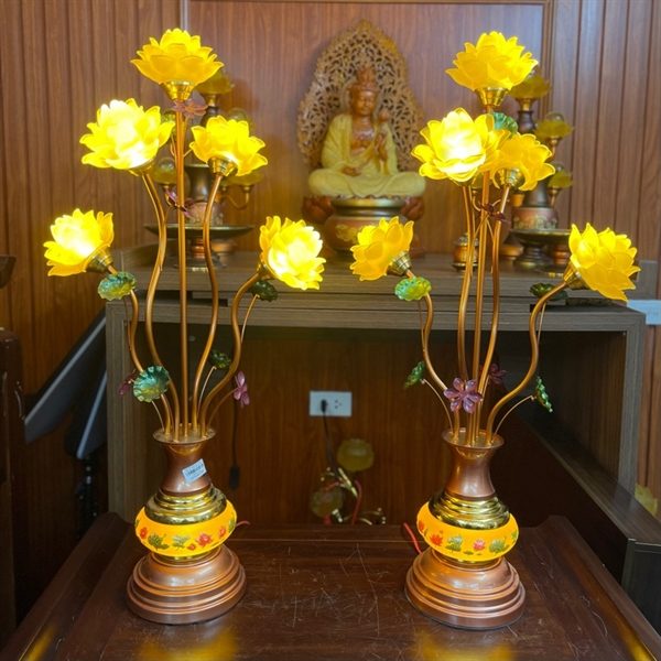 Đèn Thờ Hoa Sen 5 Bông Lưu Ly Thân Ngọc Vàng
