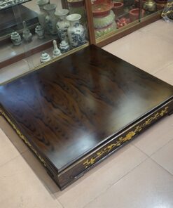 Đế Kê Bàn Thờ Thần Tài Xoan Vân Sen Dát Vàng