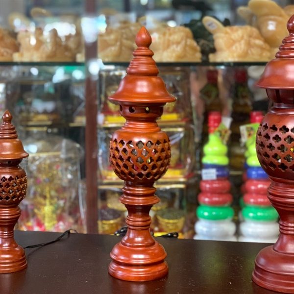 Đèn Thờ Gỗ Hương - Ảnh 3
