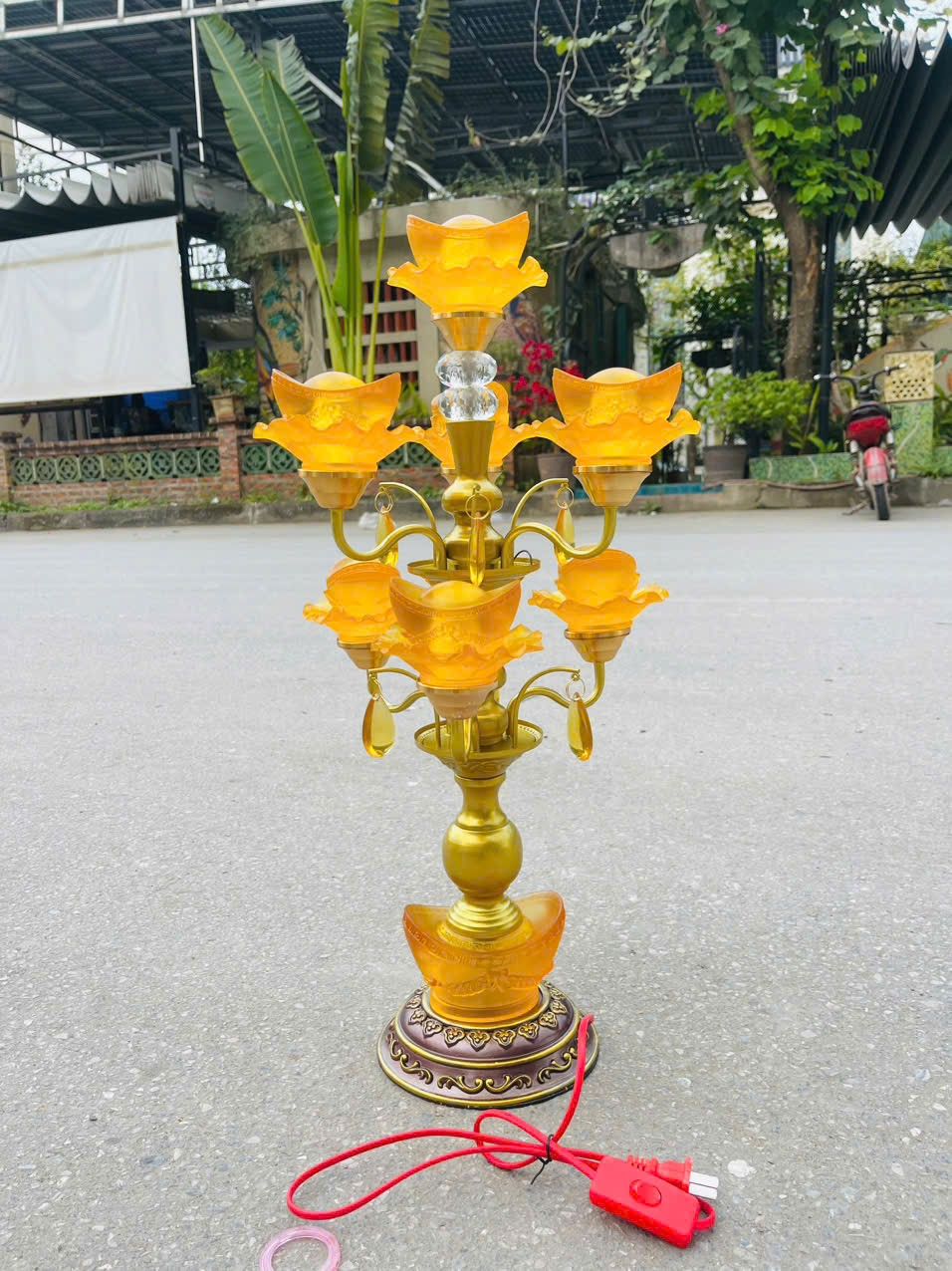 Đèn Thờ Hoa Sen 9 Bông Lưu Ly Kim Nguyên Bảo